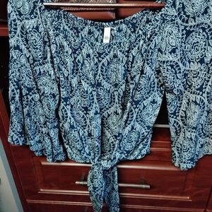 Elan Navy and White Paisley Blouse